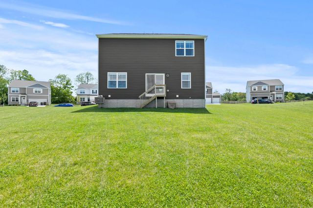 124 Avery Place, Pataskala, OH 43062