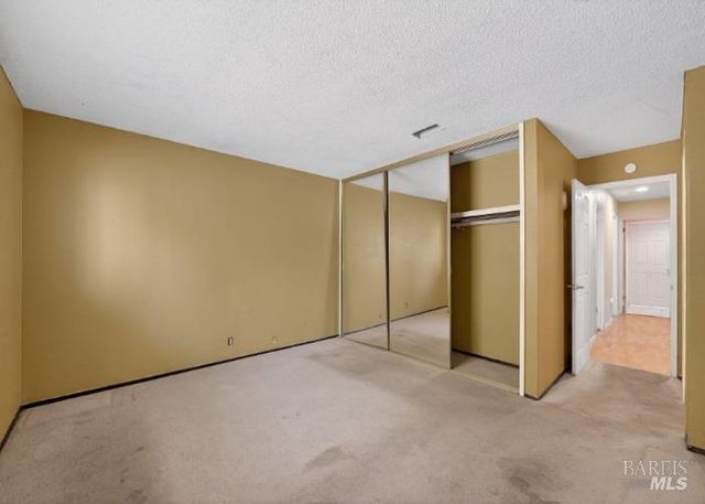 160 Radcliffe Dr, Vallejo, CA 94589