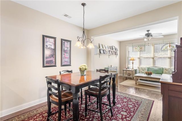 1874 Manor View NW Circle 4, Acworth, GA 30101