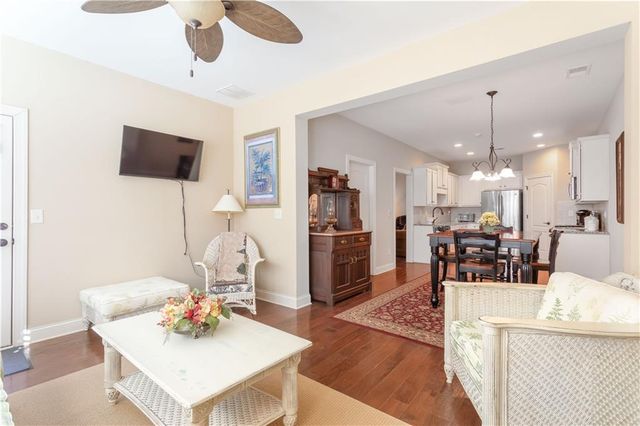1874 Manor View NW Circle 4, Acworth, GA 30101