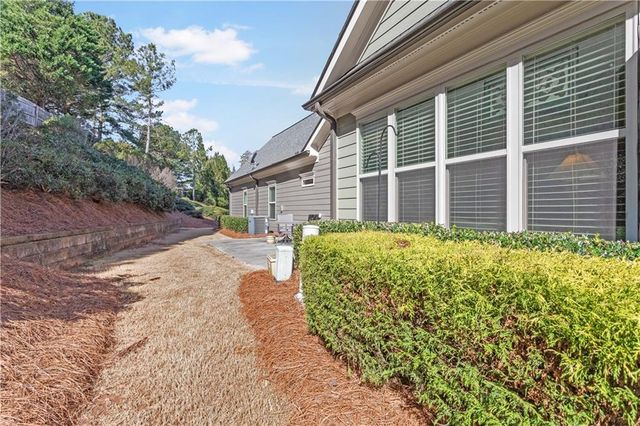 1874 Manor View NW Circle 4, Acworth, GA 30101