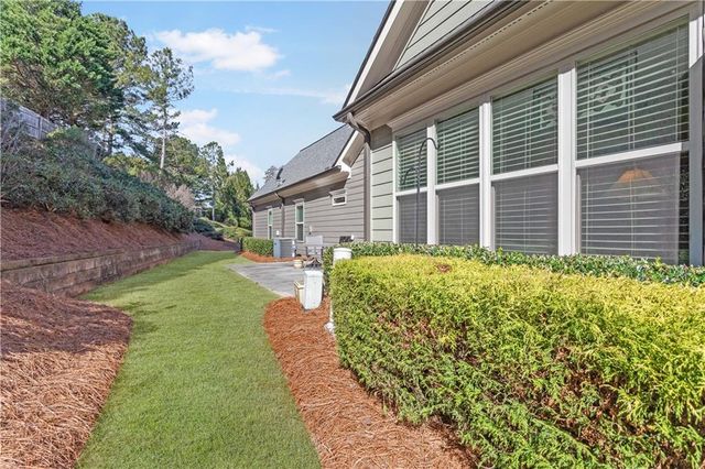1874 Manor View NW Circle 4, Acworth, GA 30101