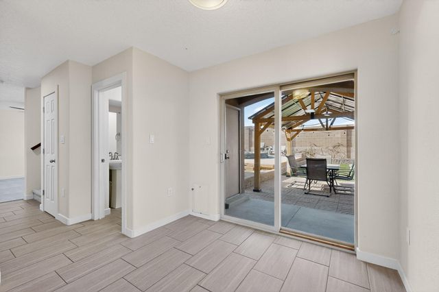 9563 Sun Dancer Drive NW, Albuquerque, NM 87114