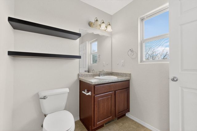 9563 Sun Dancer Drive NW, Albuquerque, NM 87114