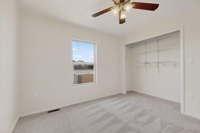 9563 Sun Dancer Drive NW, Albuquerque, NM 87114