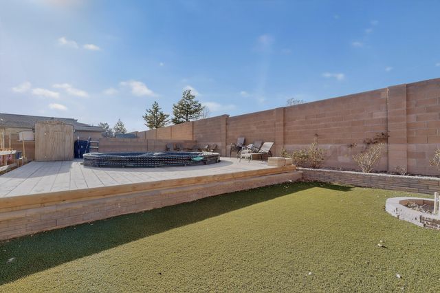 9563 Sun Dancer Drive NW, Albuquerque, NM 87114