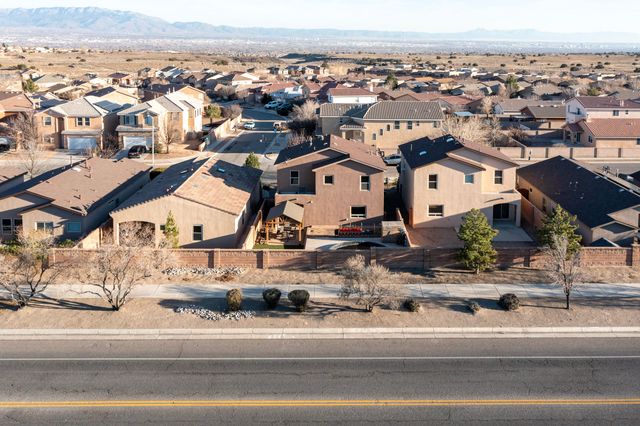 9563 Sun Dancer Drive NW, Albuquerque, NM 87114