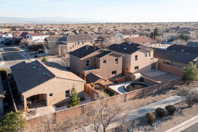 9563 Sun Dancer Drive NW, Albuquerque, NM 87114