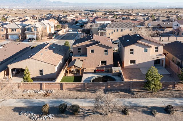 9563 Sun Dancer Drive NW, Albuquerque, NM 87114