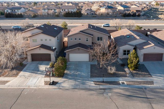 9563 Sun Dancer Drive NW, Albuquerque, NM 87114