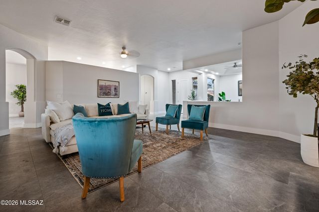 10744 E Mica Meadow Drive, Tucson, AZ 85748