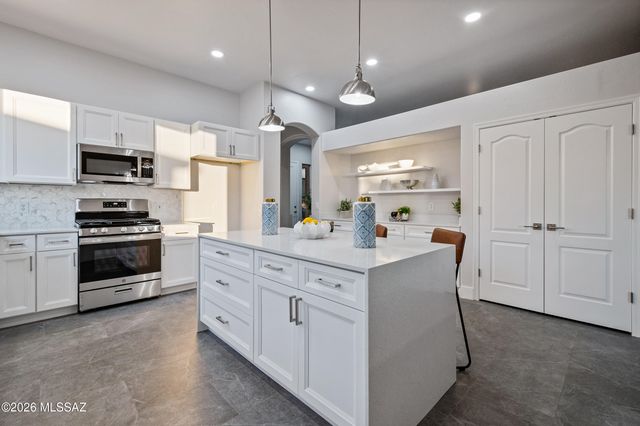 10744 E Mica Meadow Drive, Tucson, AZ 85748