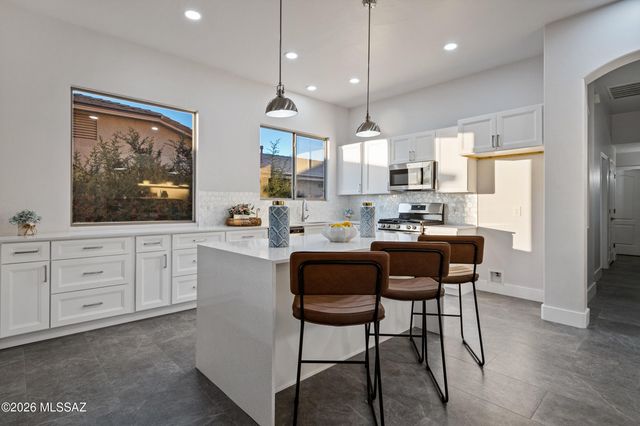 10744 E Mica Meadow Drive, Tucson, AZ 85748