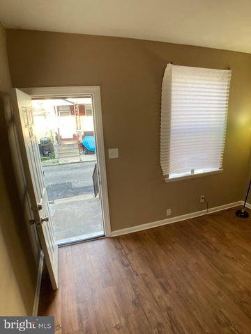 652 N SICKELS ST, Philadelphia, PA 19131