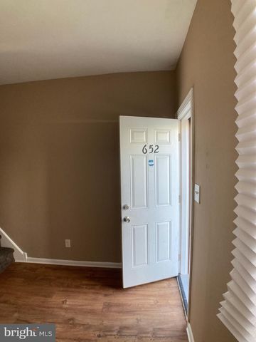 652 N SICKELS ST, Philadelphia, PA 19131