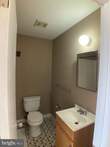 652 N SICKELS ST, Philadelphia, PA 19131