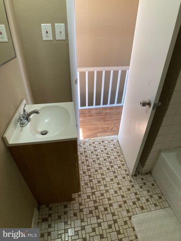 652 N SICKELS ST, Philadelphia, PA 19131