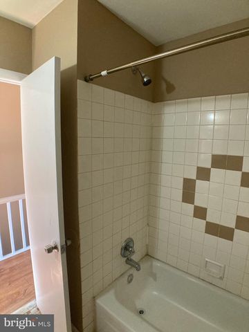 652 N SICKELS ST, Philadelphia, PA 19131