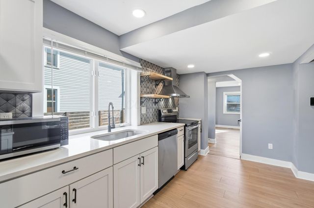 215 Brehl Avenue, Columbus, OH 43222