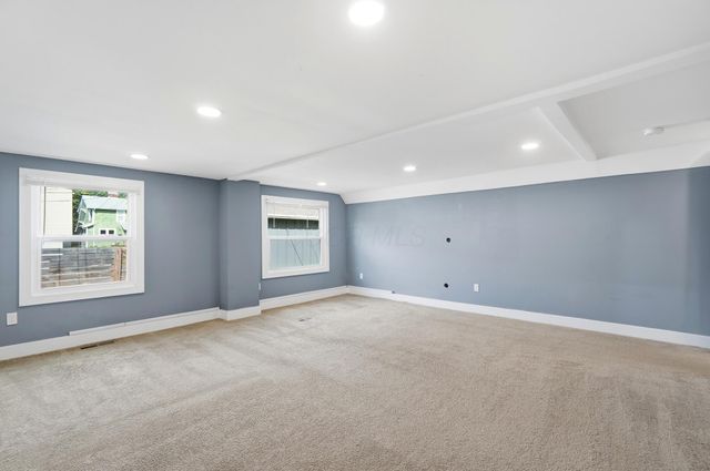 215 Brehl Avenue, Columbus, OH 43222