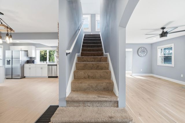 215 Brehl Avenue, Columbus, OH 43222