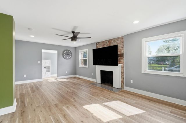 215 Brehl Avenue, Columbus, OH 43222