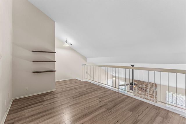 2100 Kippling DR 128, Austin, TX 78752