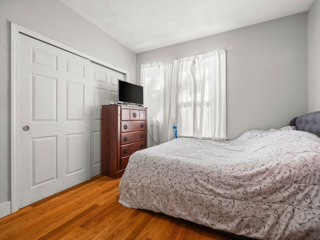 360 Lincoln Ave, Saugus, MA 01906