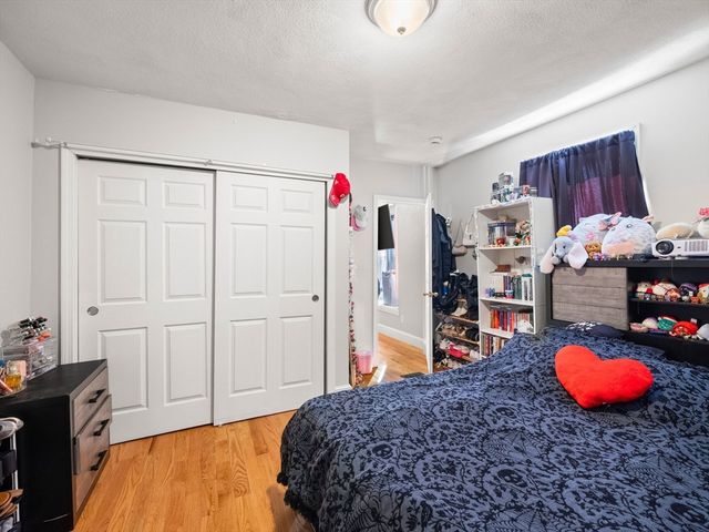 360 Lincoln Ave, Saugus, MA 01906