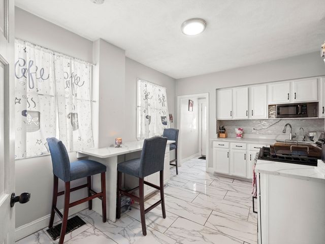 360 Lincoln Ave, Saugus, MA 01906