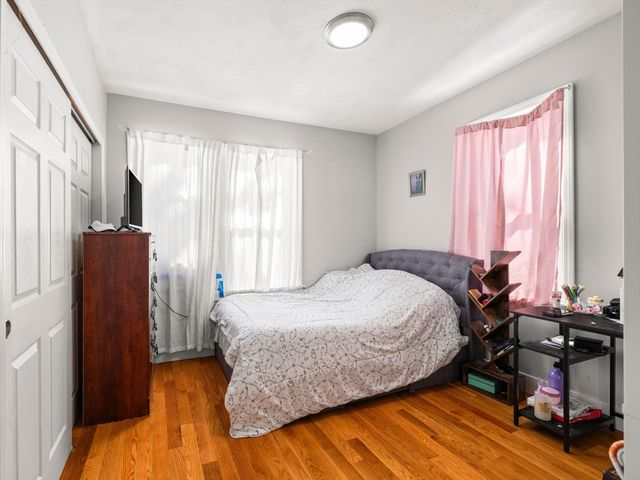 360 Lincoln Ave, Saugus, MA 01906