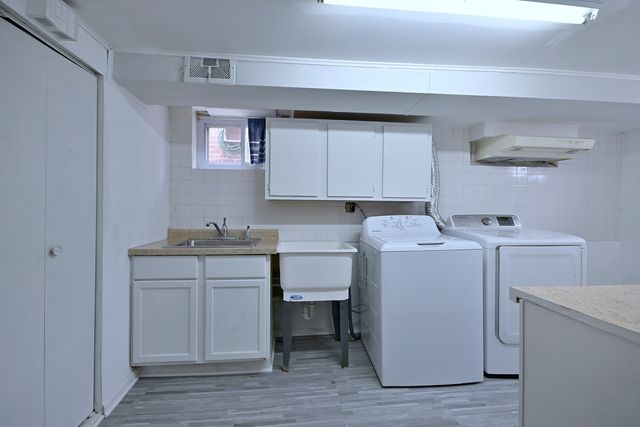11121 S Ewing Avenue, Chicago, IL 60617