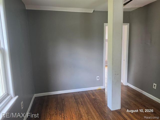 6752 Meadow Avenue, Warren, MI 48091