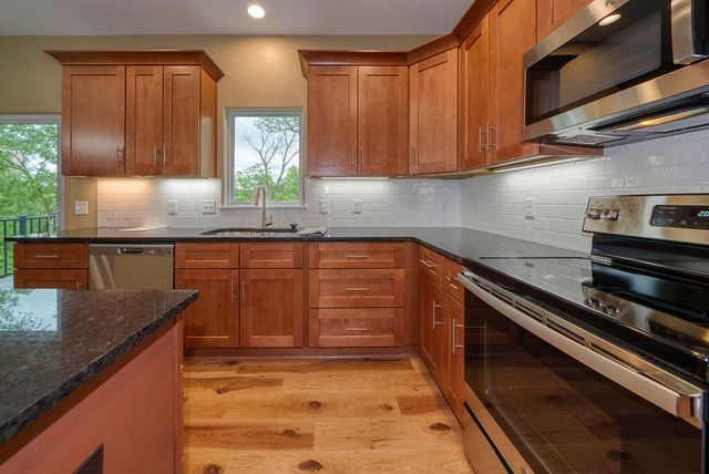 1339 COPPER MOUNTAIN Drive, Crescent, IA 51526