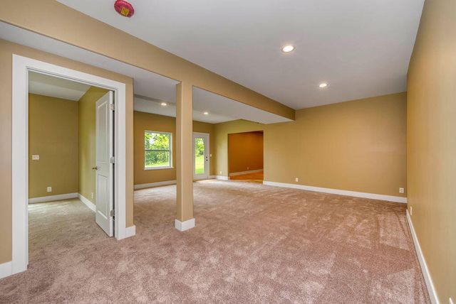 1339 COPPER MOUNTAIN Drive, Crescent, IA 51526