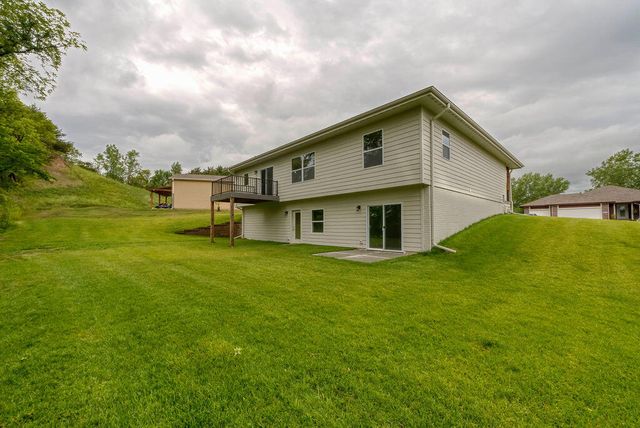 1339 COPPER MOUNTAIN Drive, Crescent, IA 51526