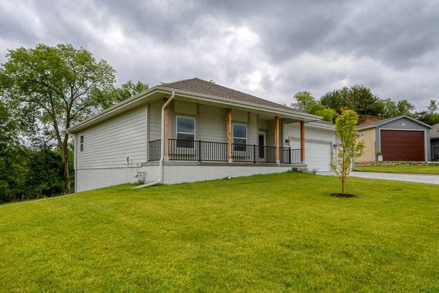 1339 COPPER MOUNTAIN Drive, Crescent, IA 51526