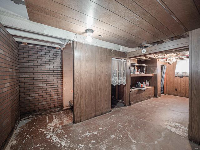 111 Wills Avenue, Evansville, IN 47712