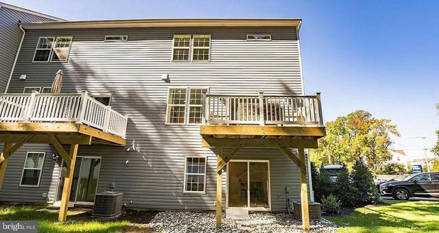 1105 FOSTER DR, Glassborough, NJ 08028