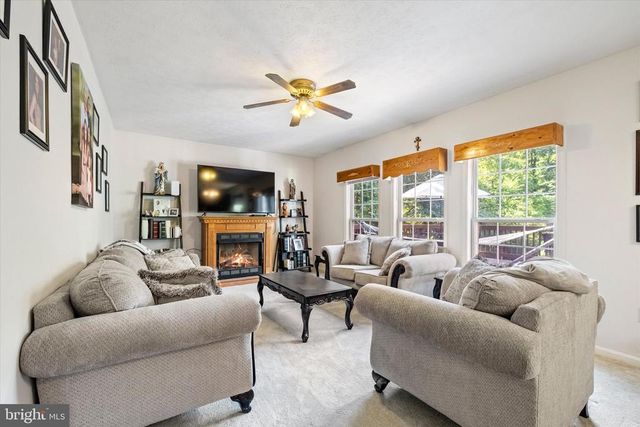 126 VALLEY VIEW RD, Fredericksburg, VA 22407