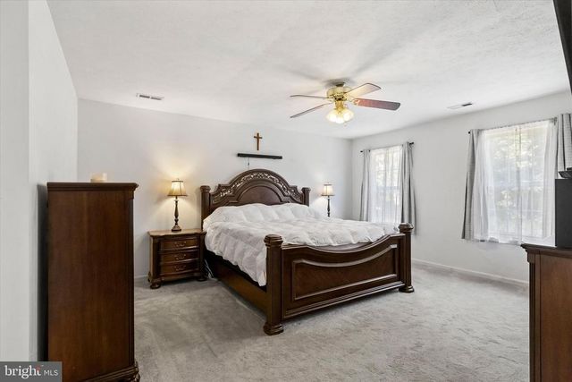 126 VALLEY VIEW RD, Fredericksburg, VA 22407