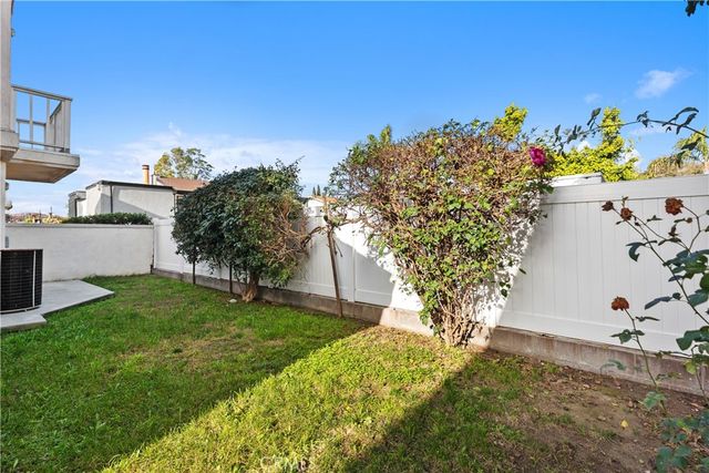 286 Carefree, Costa Mesa, CA 92627