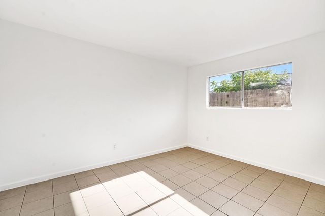 655 Forest Lane, Sanger, CA 93657