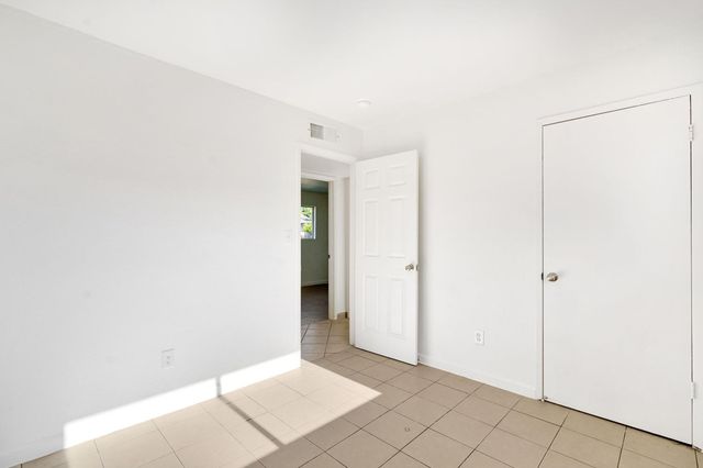 655 Forest Lane, Sanger, CA 93657