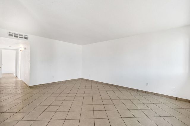 655 Forest Lane, Sanger, CA 93657