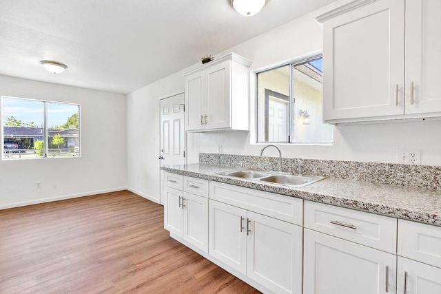 655 Forest Lane, Sanger, CA 93657