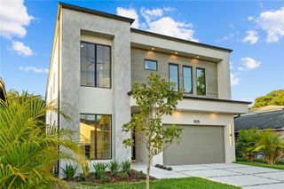 910 W VIRGINIA AVENUE, Tampa, FL 33603