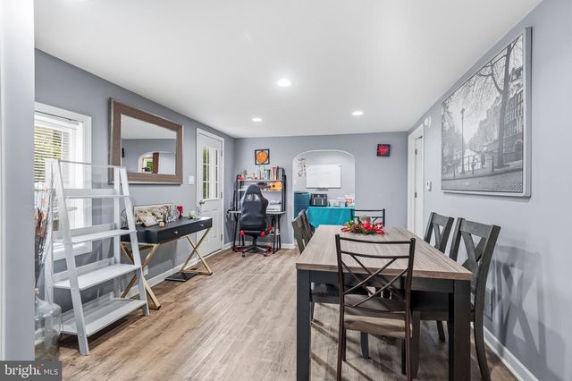 4 CREEKVIEW AVE, Bordentown, NJ 08620