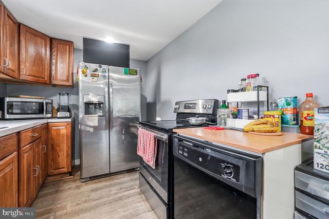 4 CREEKVIEW AVE, Bordentown, NJ 08620
