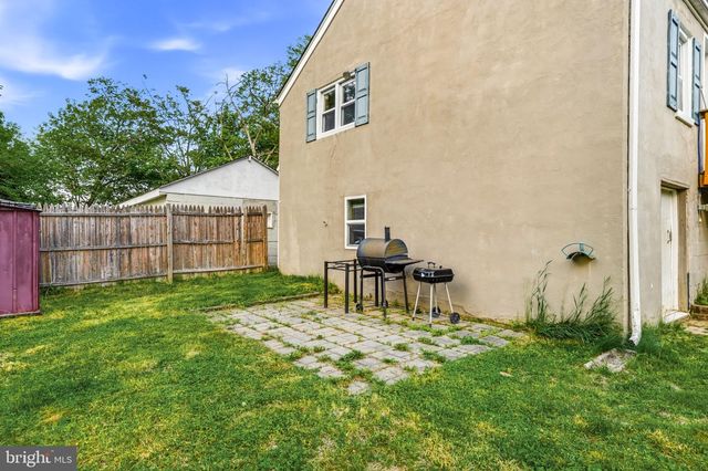 4 CREEKVIEW AVE, Bordentown, NJ 08620